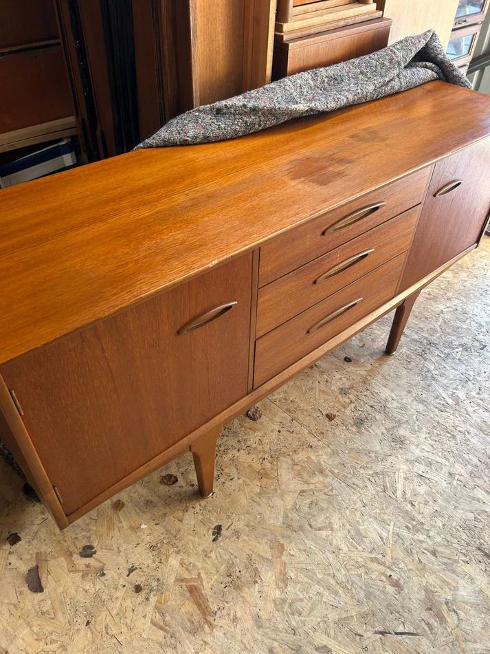 サイドボード Jentique ヴィンテージ イギリス キャビネット ジェンティーク