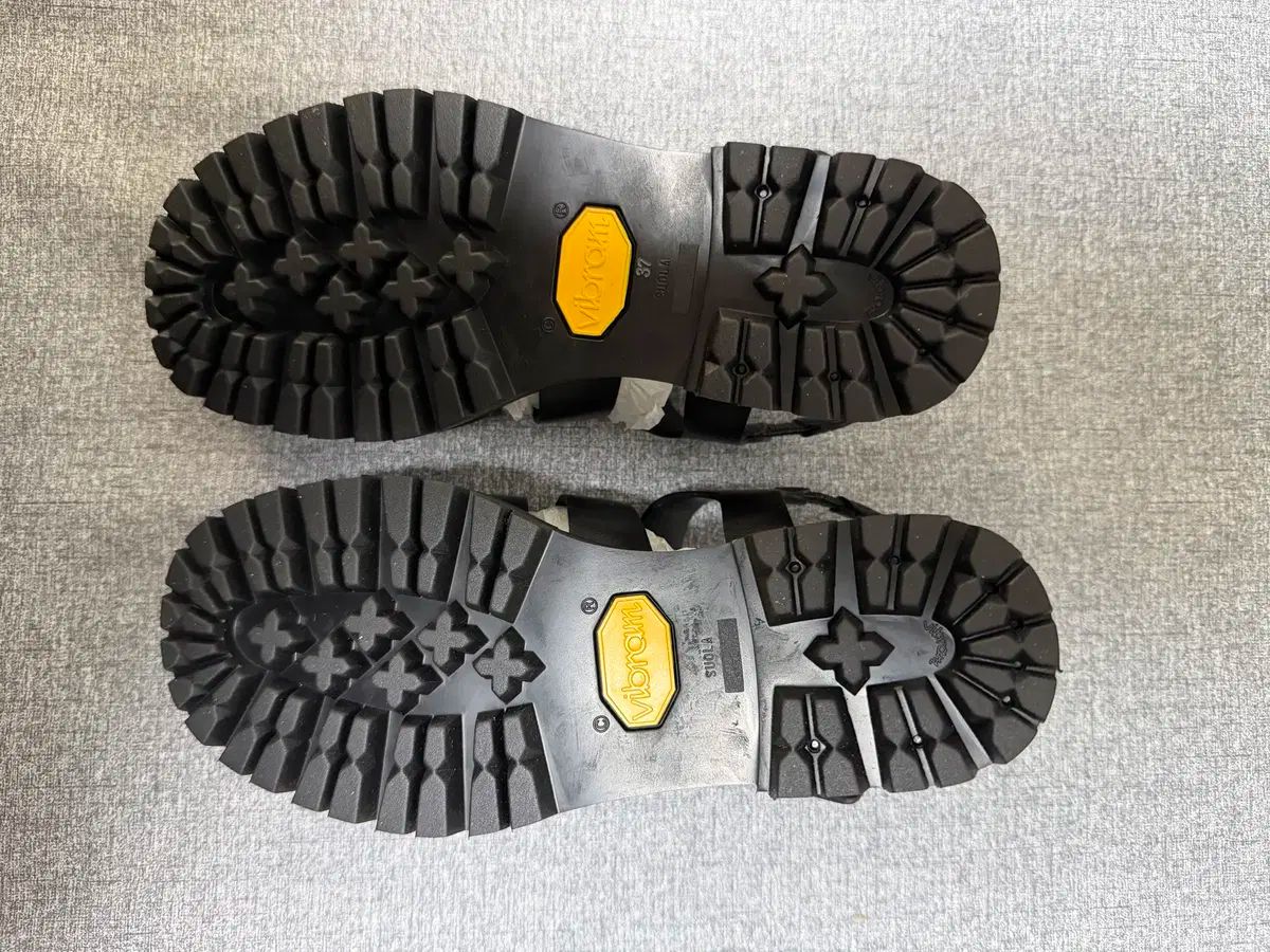 Juun.J ジュンジェイ フィッシャーマン サンダル ブラック -