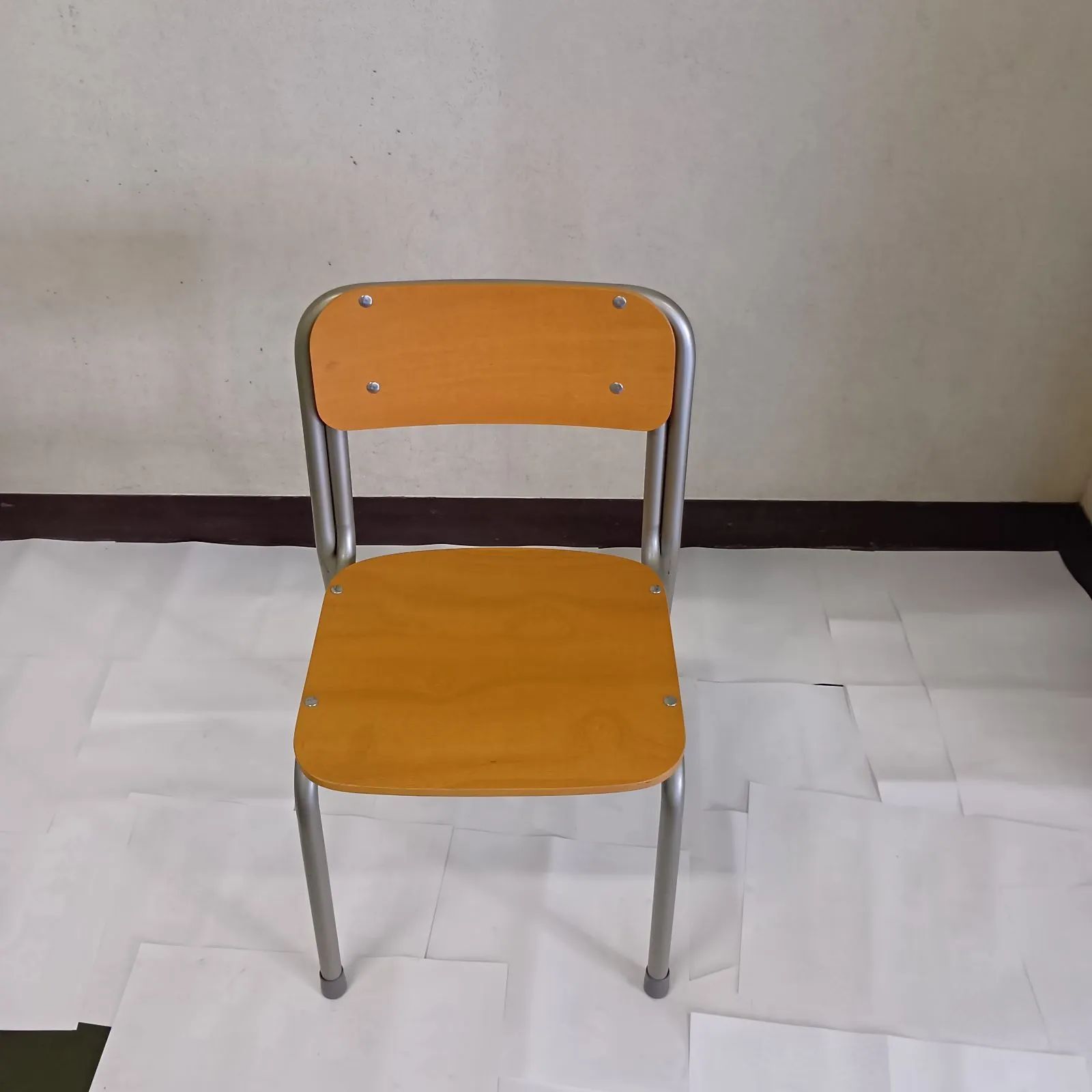 現地引取り】学校机椅子セット（児童用4号） - メルカリ