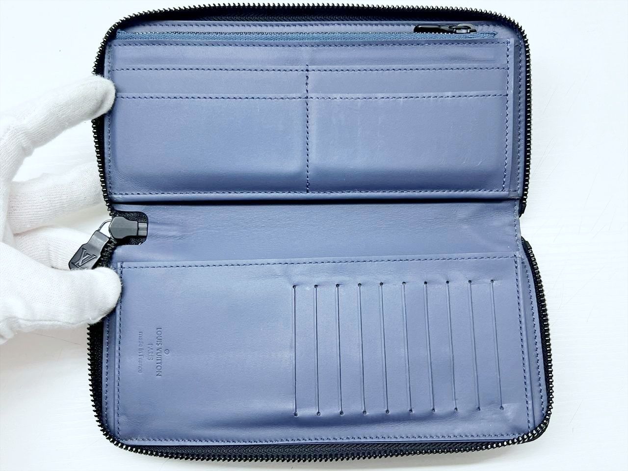 ヴェルティカル ラウンド長財布