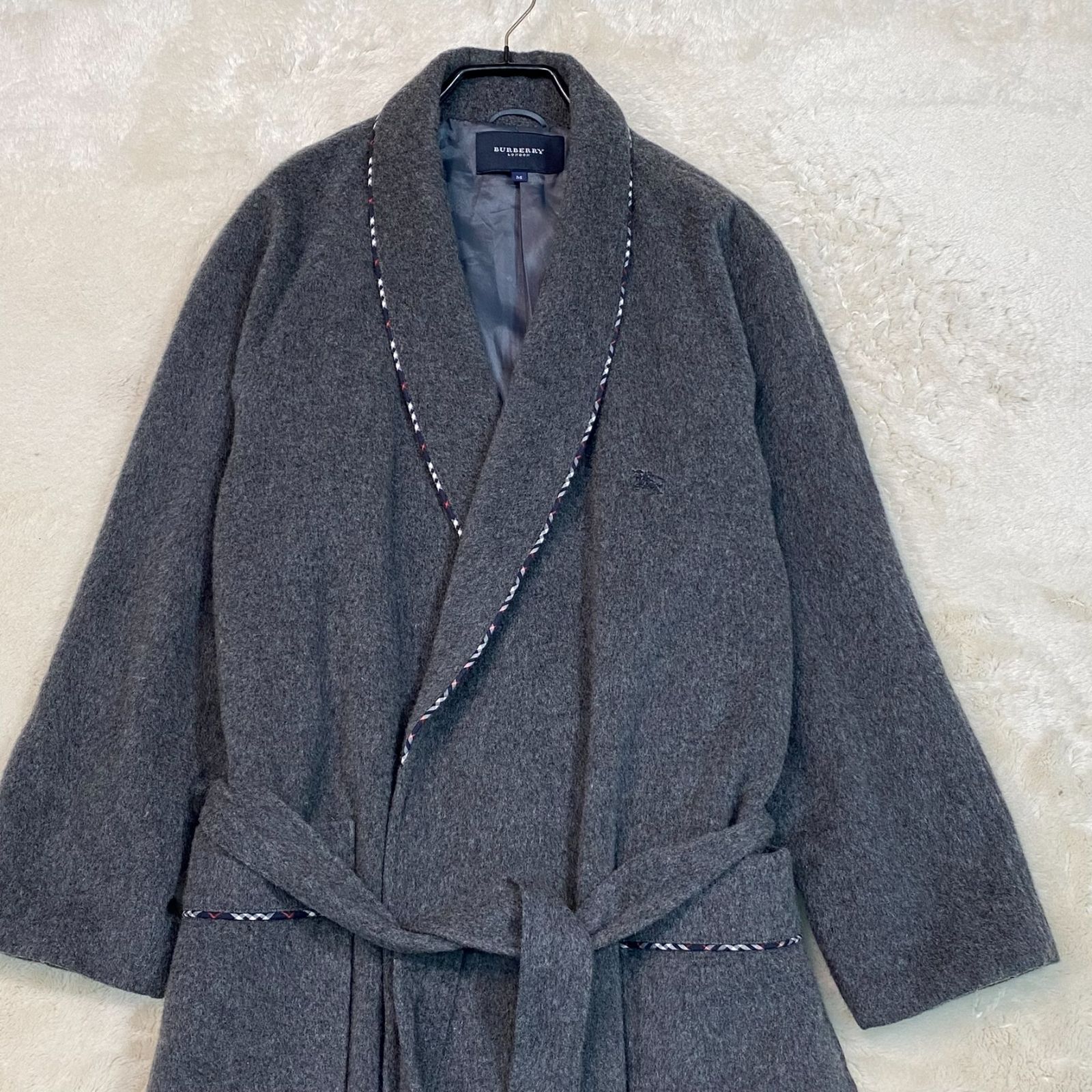 BURBERRY LONDON バーバリーロンドン カシミヤ混 ガウンコート ロゴ刺繡 ノバチェック グレー MERCADOAVALIA_COM_BR