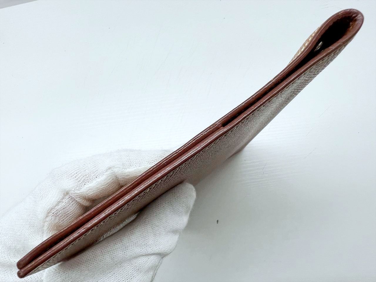 グローブトロッター 手帳カバー