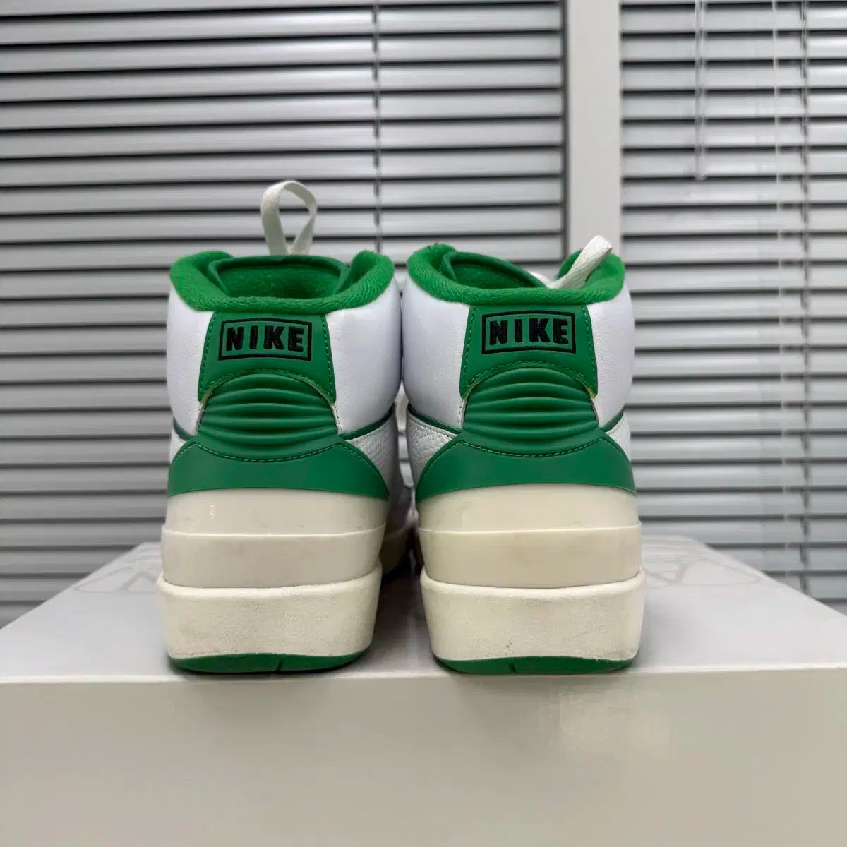 ナイキ ジョーダン2