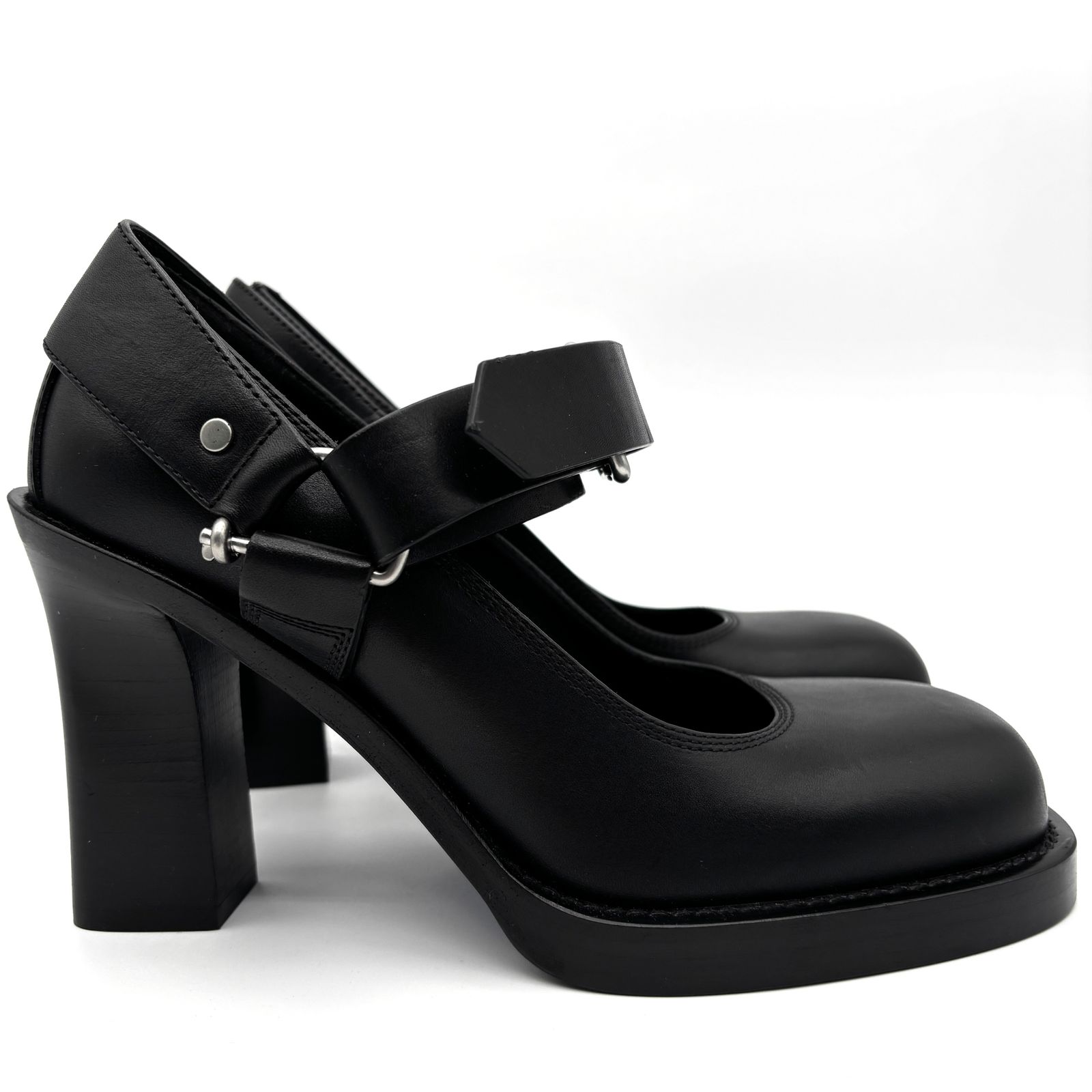 未使用級 BURBERRY バーバリー レザー スターラップ パンプス チェック  