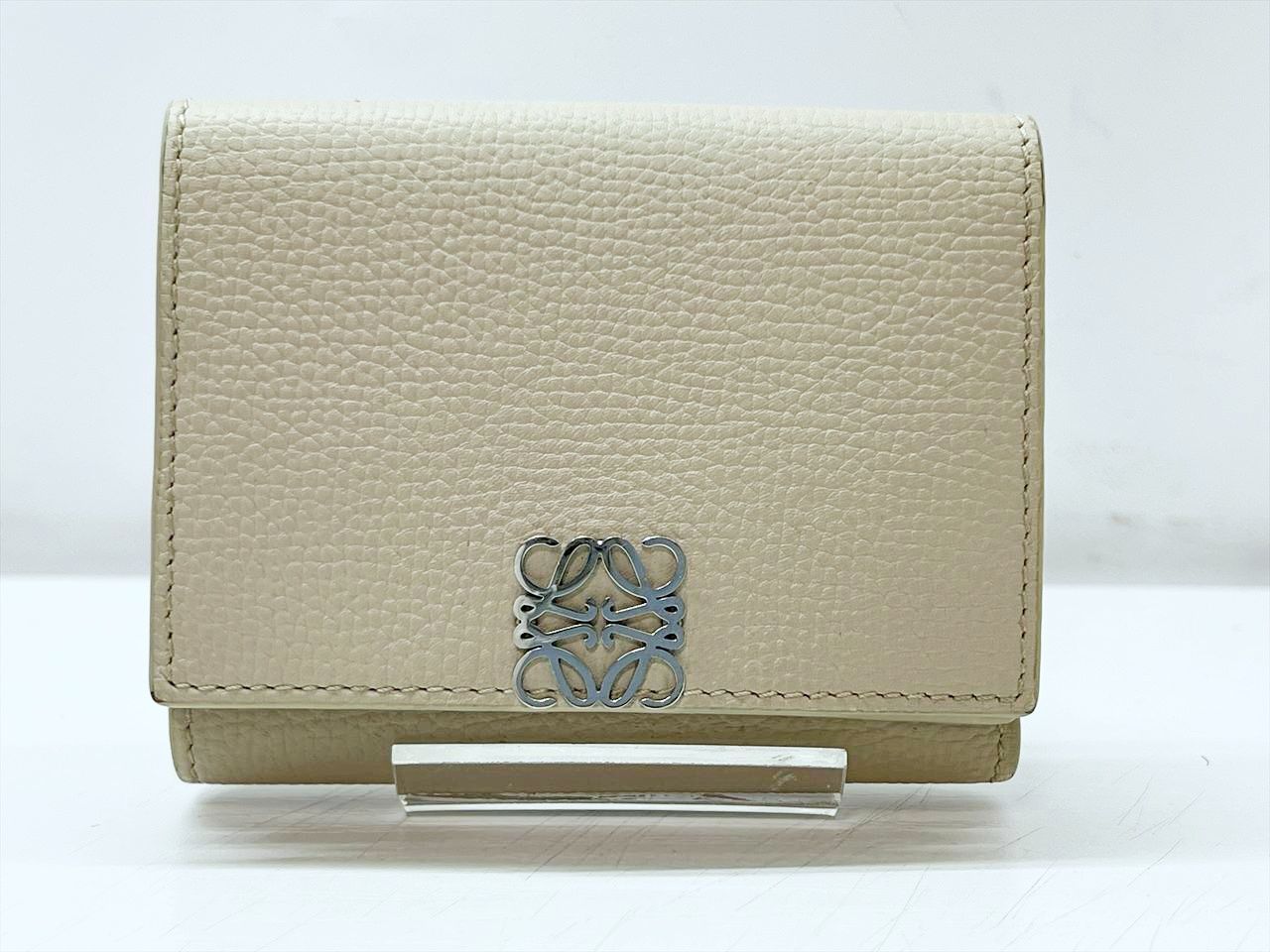 良好品 LOEWE ロエベ アナグラム トライフォールドウォレット 三つ折り財布 ライトゴースト C821TR2X16