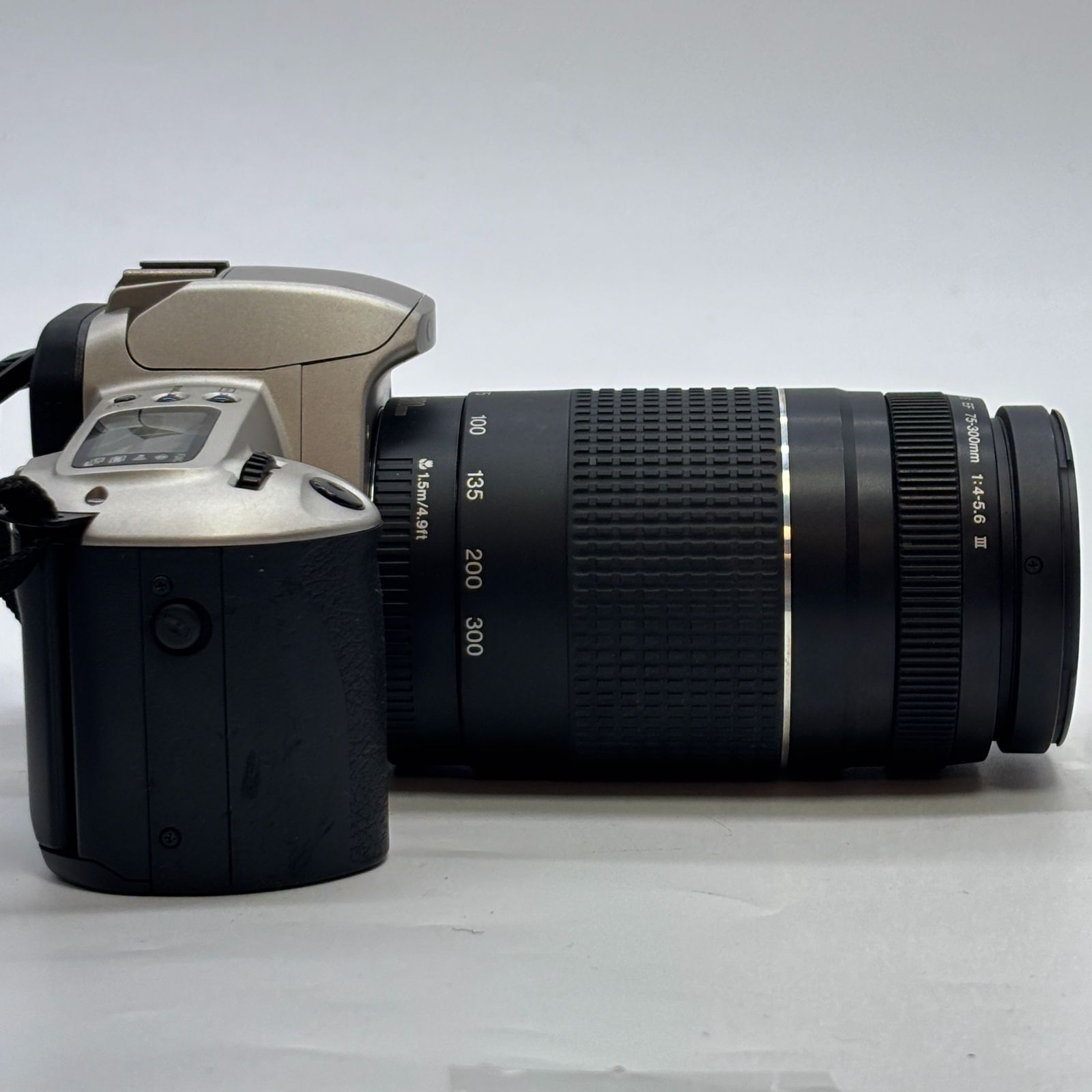 キヤノン EOS Kiss フィルムカメラ EF 35-80mm75-300mm CANON EOS Kiss EF 35-80mm 1:4-5.6 75-300mm 1:4-5.6 一眼レフ