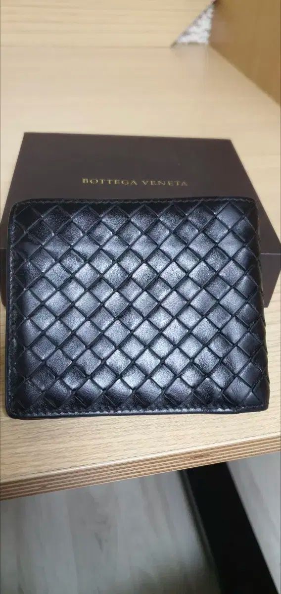 BOTTEGA VENETA ボッテガ ヴェネタ 二つ折り財布 財布 ブラック A級 鑑定済