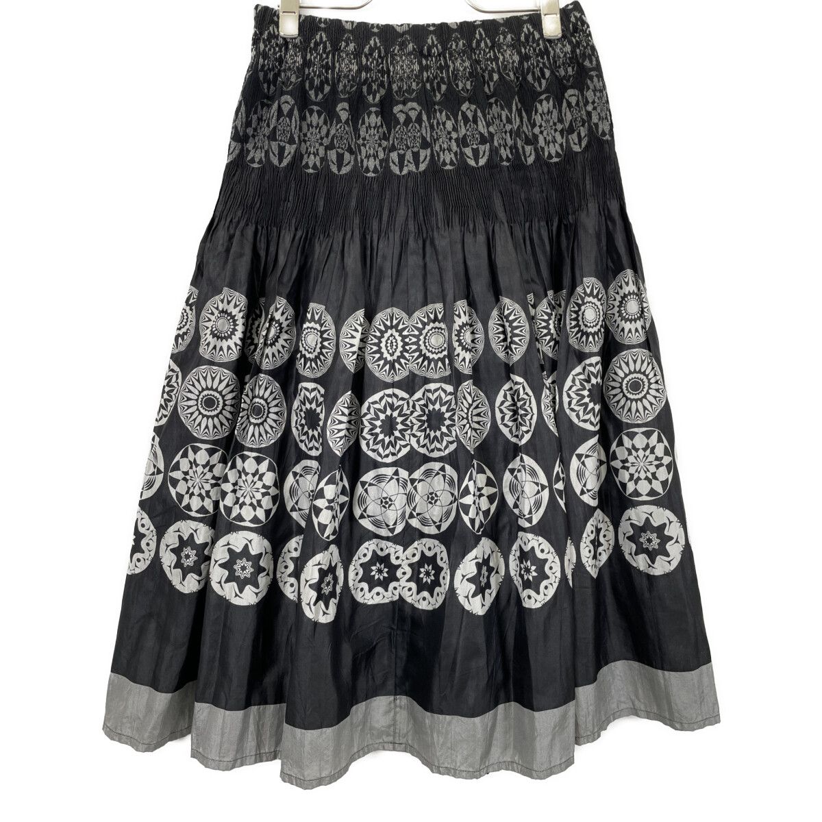 Haat ハート HA01FG590 ブラック×シルバー 絞り加工 総柄スカート 2