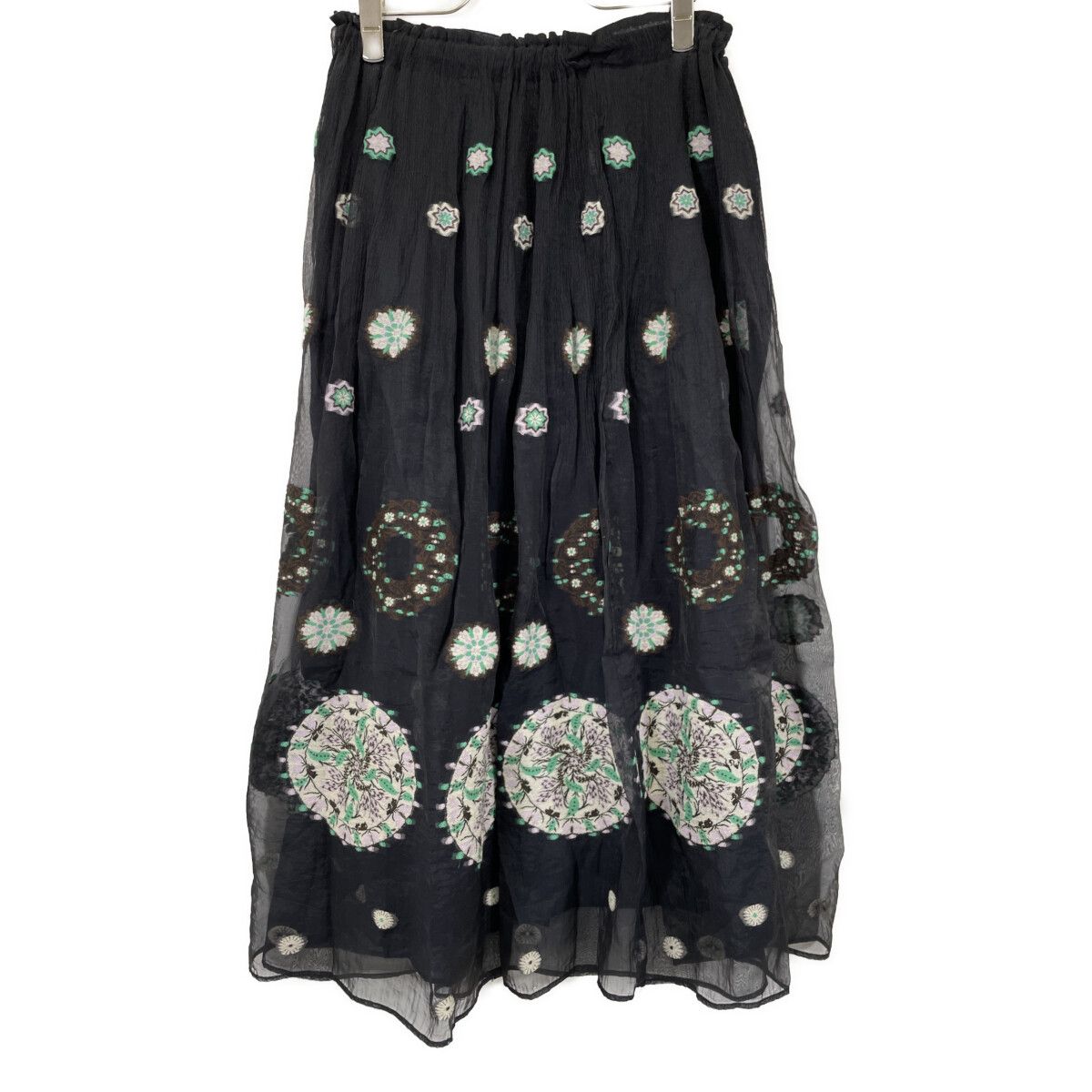 Haat ハート ﾌﾞﾗｯｸ 花柄 ﾁｭｰﾙｽｶｰﾄ 表記無し