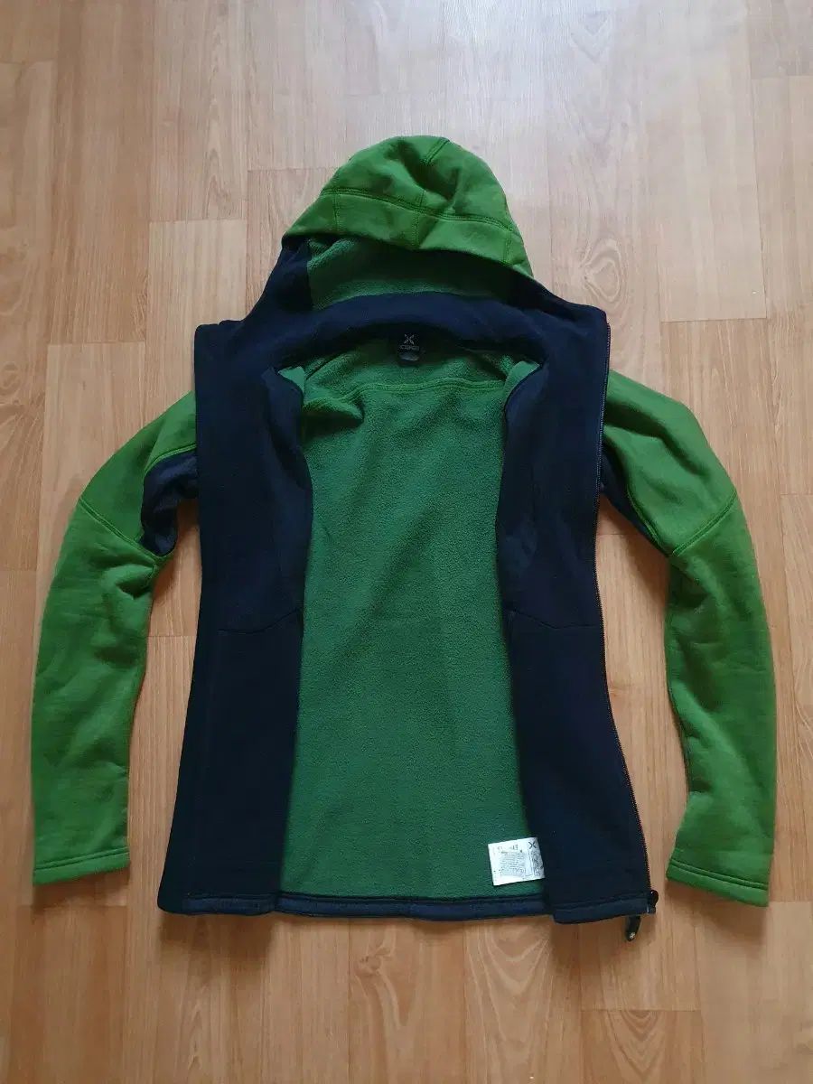 MONTURA ストレッチ