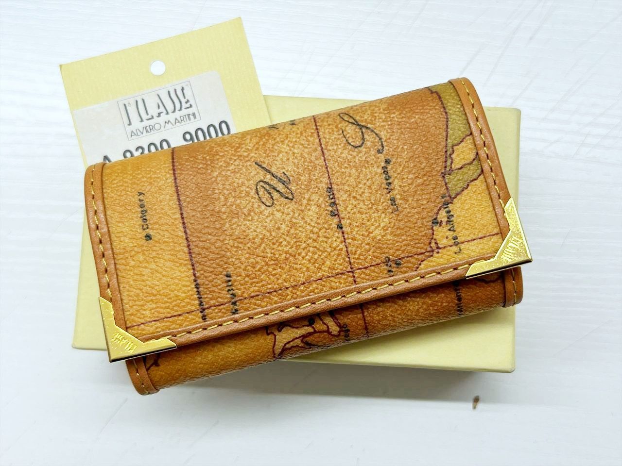 保管 PRIMA CLASSE プリマクラッセ ジオグラフィック 地図柄 キーケース PVC