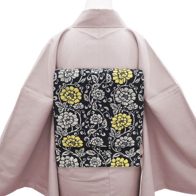 袋帯 リサイクル 正絹 型染め 全通 染め帯 染帯 手染め 黒 グレー 黄色 牡丹唐草 花 カジュアル 春 秋 冬 おしゃれ 上質 仕立て上がり みやがわ sb 54747