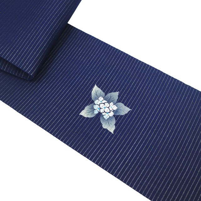 「お値下げ致しました。」単衣 夏染帯 百合 新品未仕立、生地は絽縮緬 仕立代込み 新古品】 夏物 名古屋帯 未使用 九寸 絽縮緬 絽 正絹 絽ちりめん 手