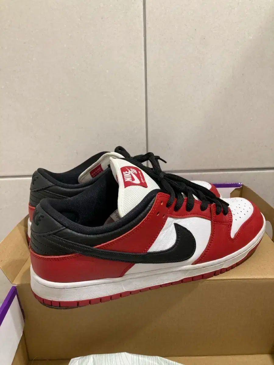 ナイキ SB ダンク ロー プロ シカゴ 300