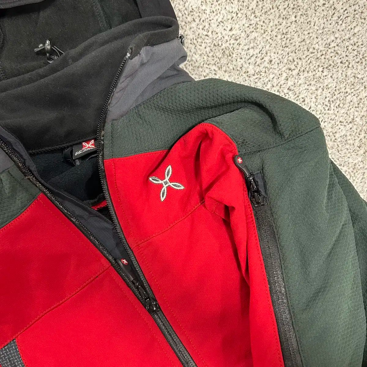 MONTURA モンチュラ レディース 登山秋冬ジャケット