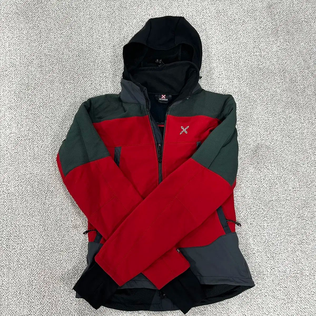 MONTURA モンチュラ レディース 登山秋冬ジャケット