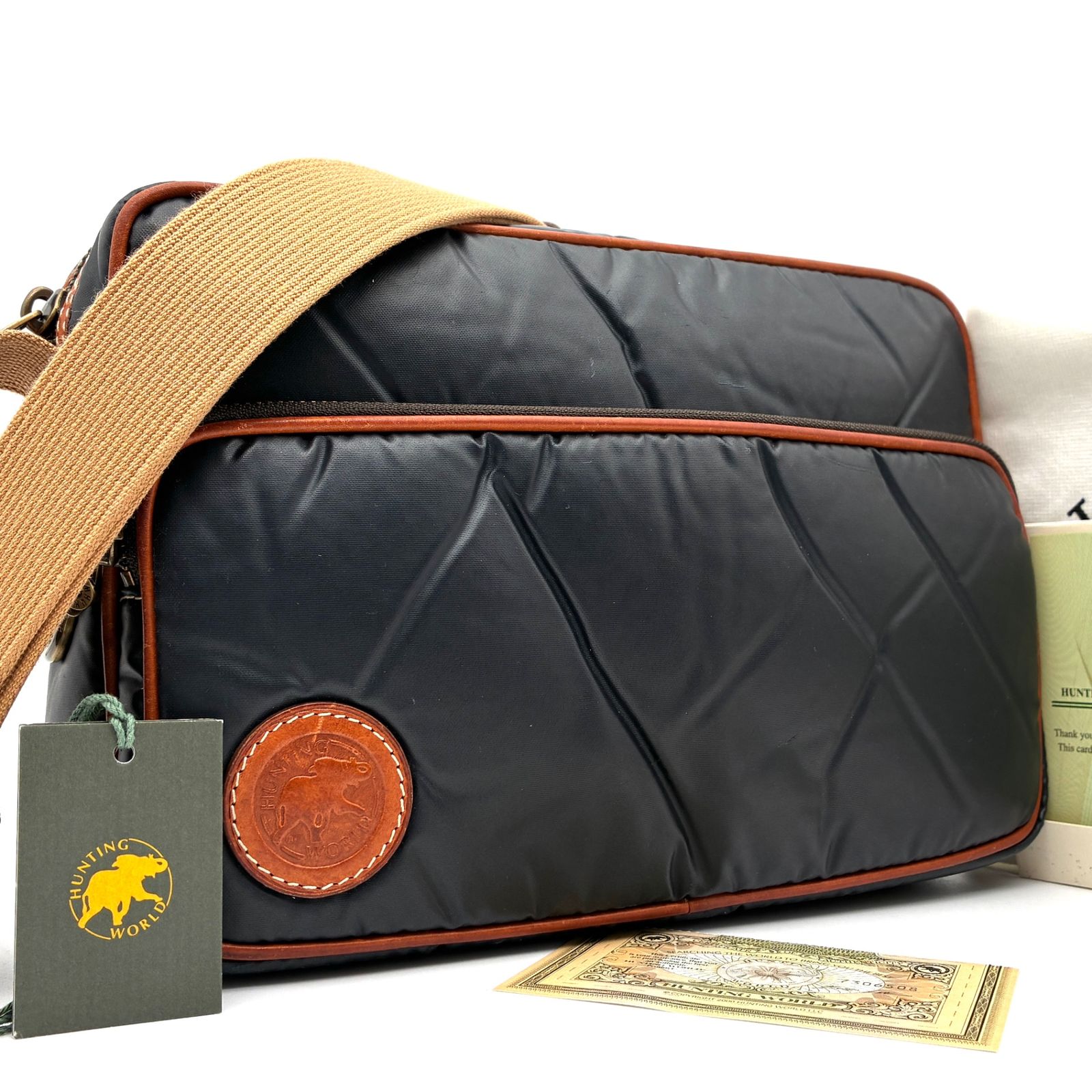 美品 HUNTINGWORLD ハンティングワールド ショルダーバッグ バチュー