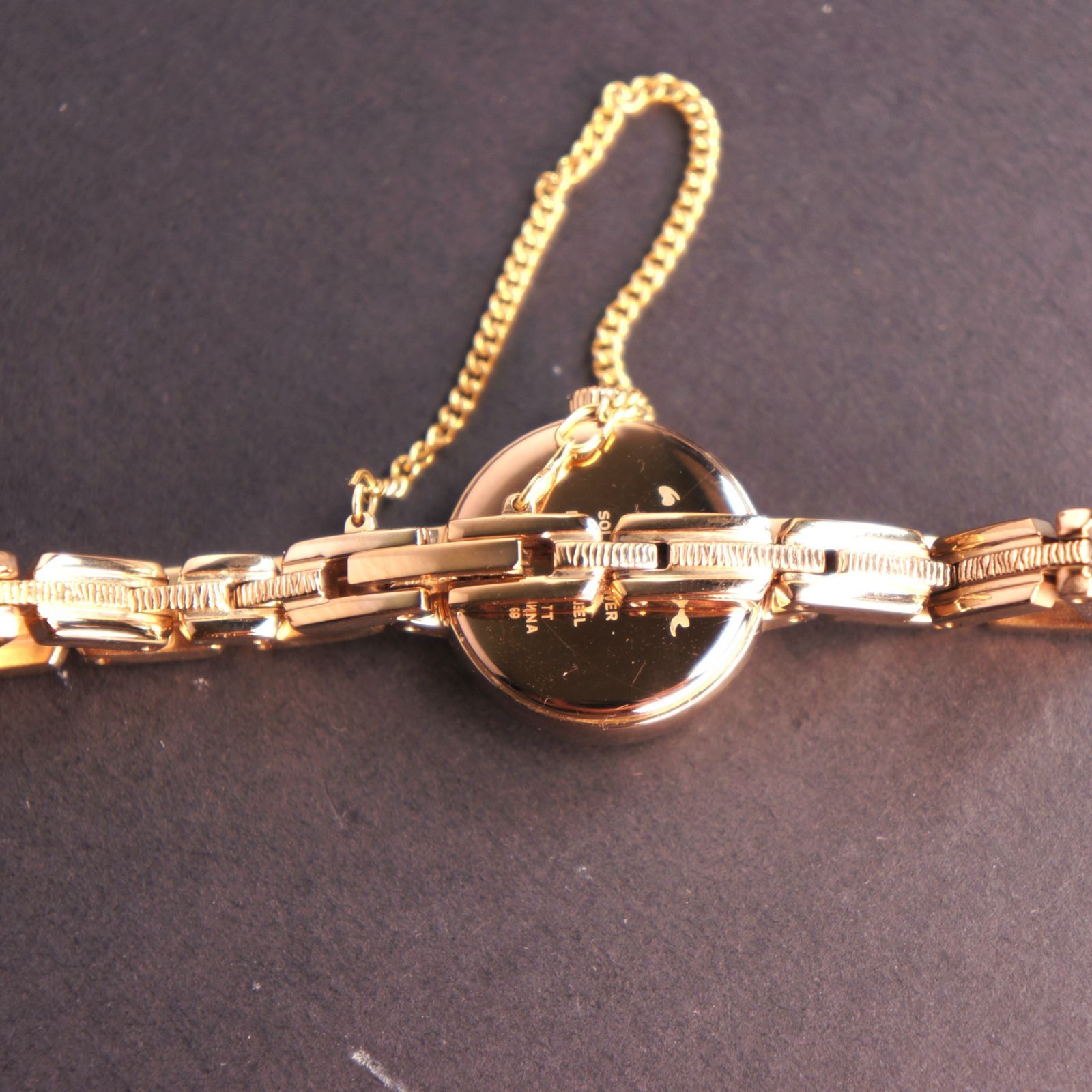 ラウンドフェイスソーラーウォッチ イエローゴールド