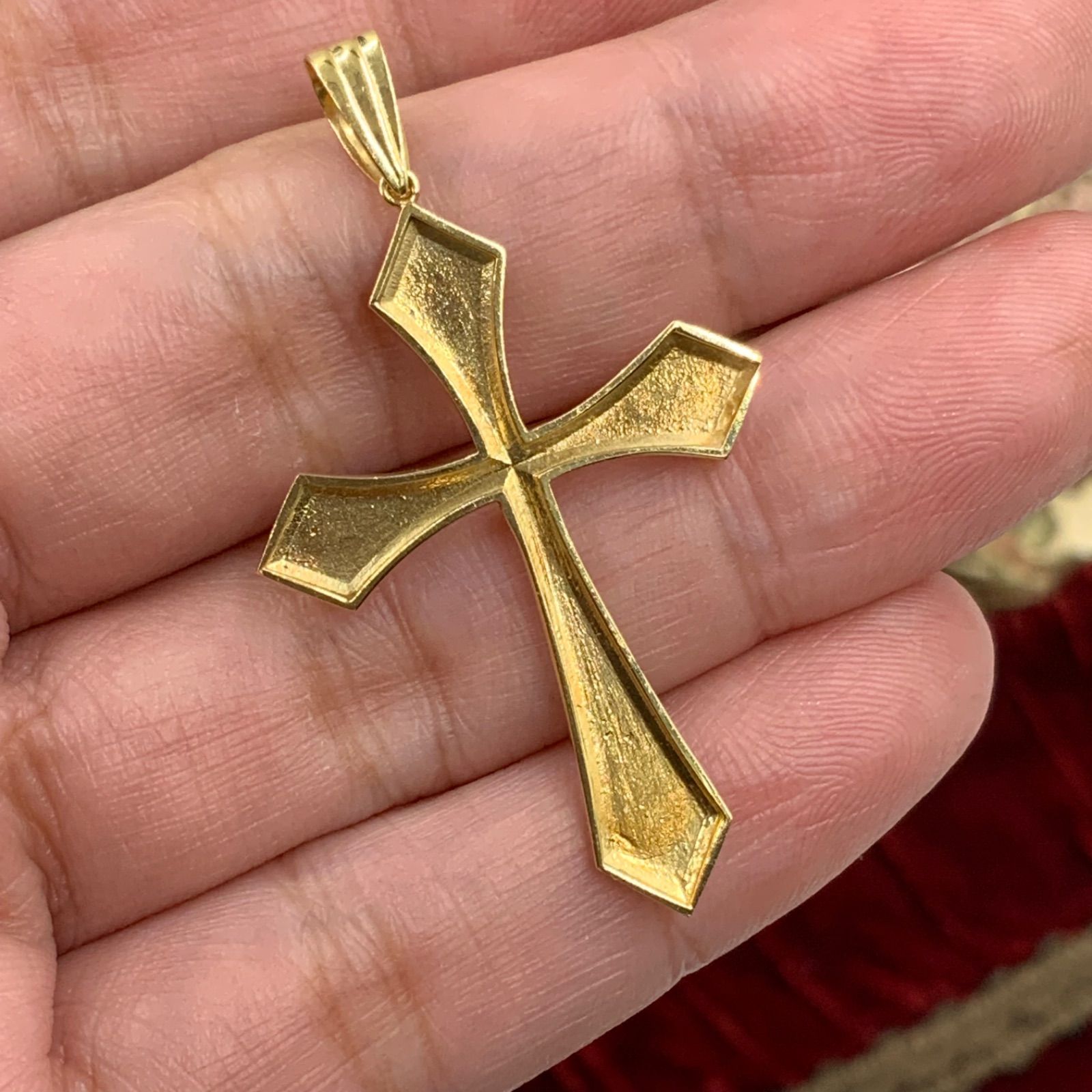 K 18 クロスペンダント 3.3 g