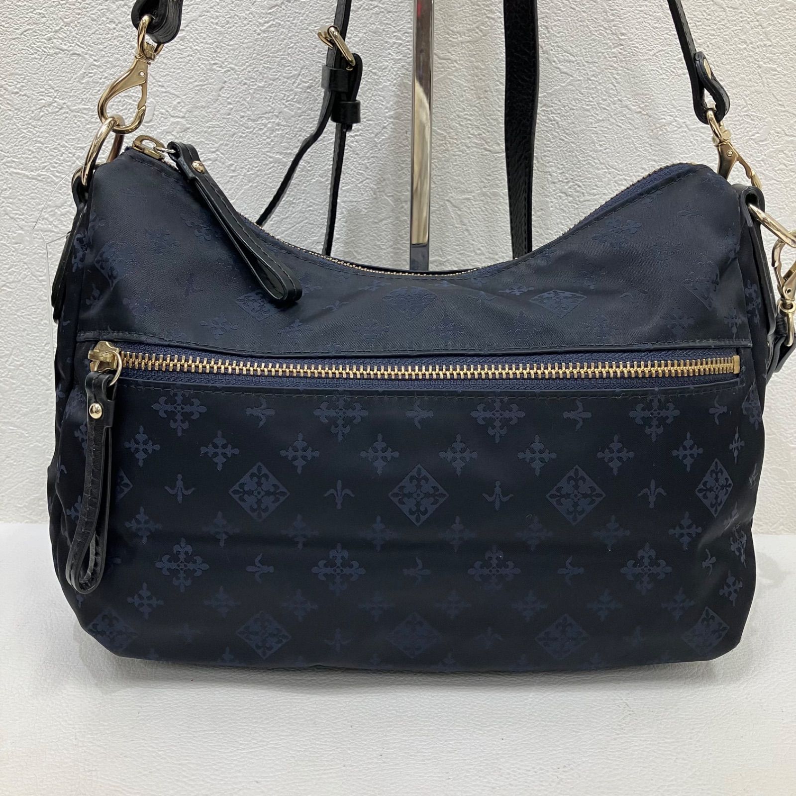 新品タグ付き ラシット　russet ネイビーショルダーバッグ ナイロンジャガード2WAYショルダーバッグ （ショルダーバッグ