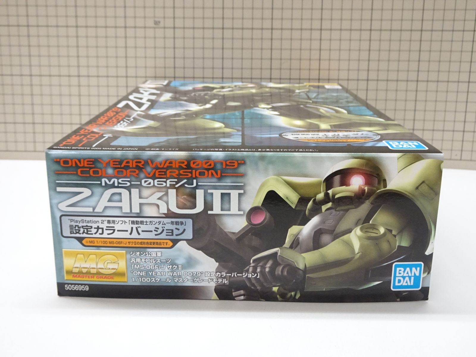 バンダイ MG 1/100 MS-06F/J ザクII ONE YEAR WAR 0079 設定カラーVer バンダイ MG 1/100 MS-06F/J ザクII ONE YEAR WAR 0079 設定カラーVer