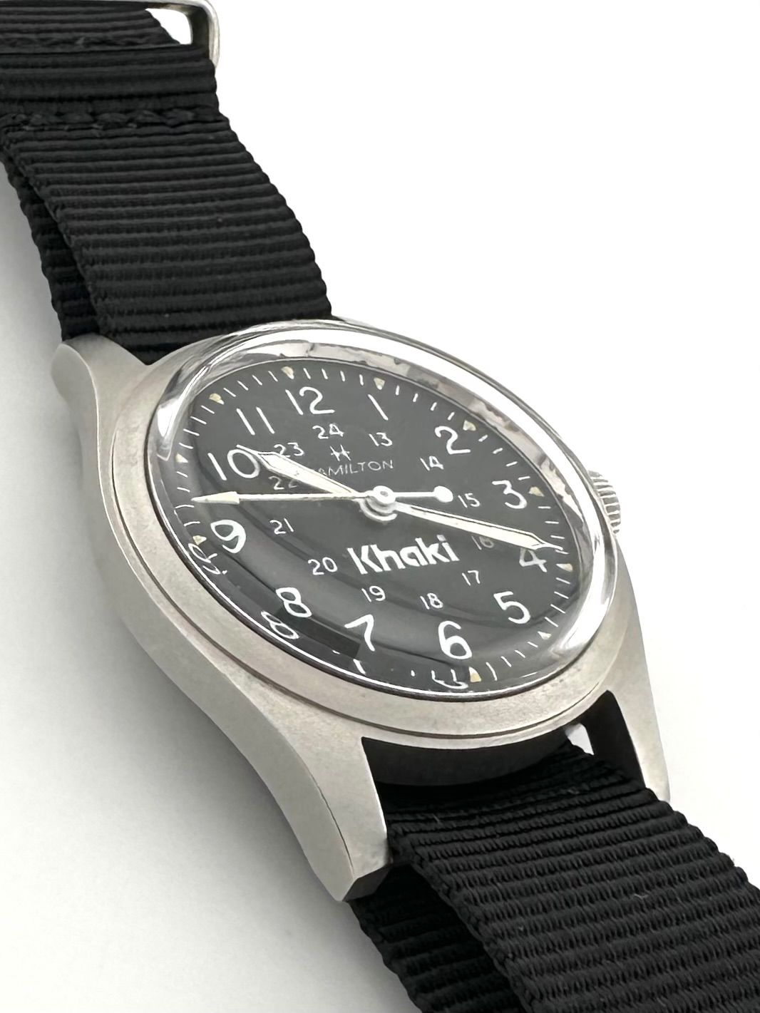 カーキ 手巻き時計