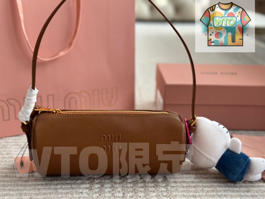 今日 miumiu ミニ円筒バッグ ヴィンテージナッパレザー-WT0輸入
