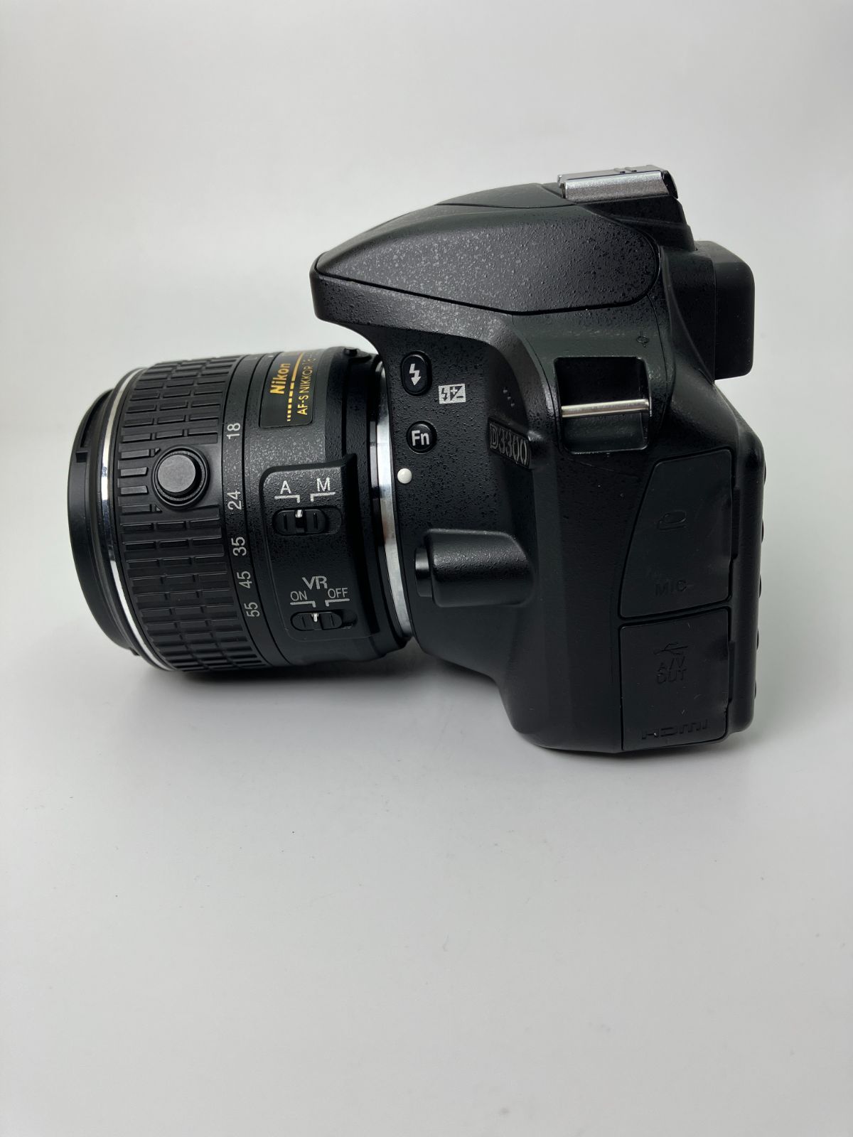 返品保証・動作確認済】Nikon D3300 + DX VR 18-55mm II レンズキット