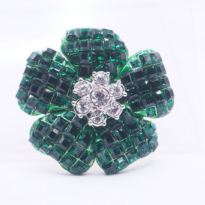 ミステリアセッティング風 ブローチ