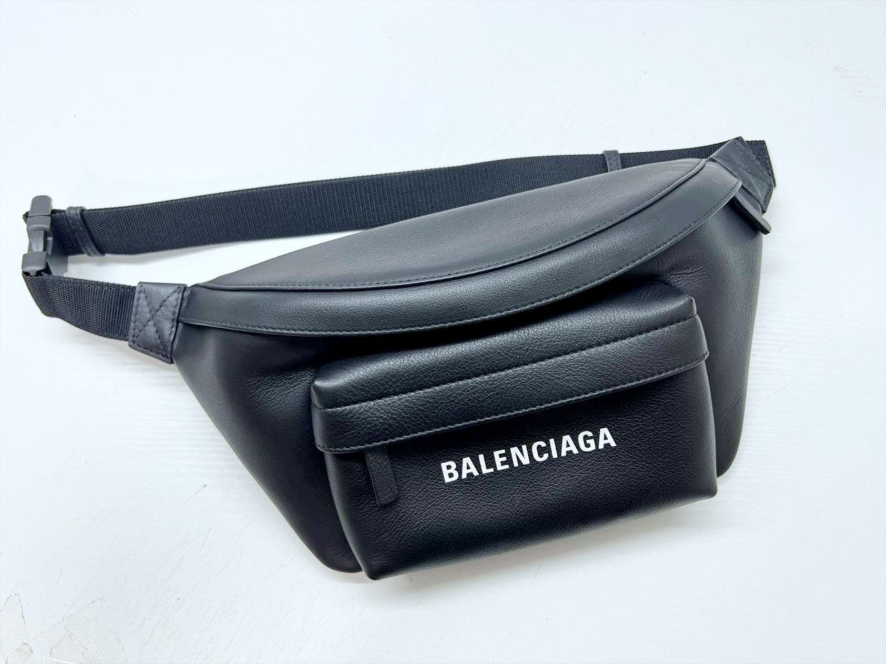 使用感なし BALENCIAGA バレンシアガ エブリディ Everyday ベルトパック ボディバッグ レザー 552375DLQ4N1000