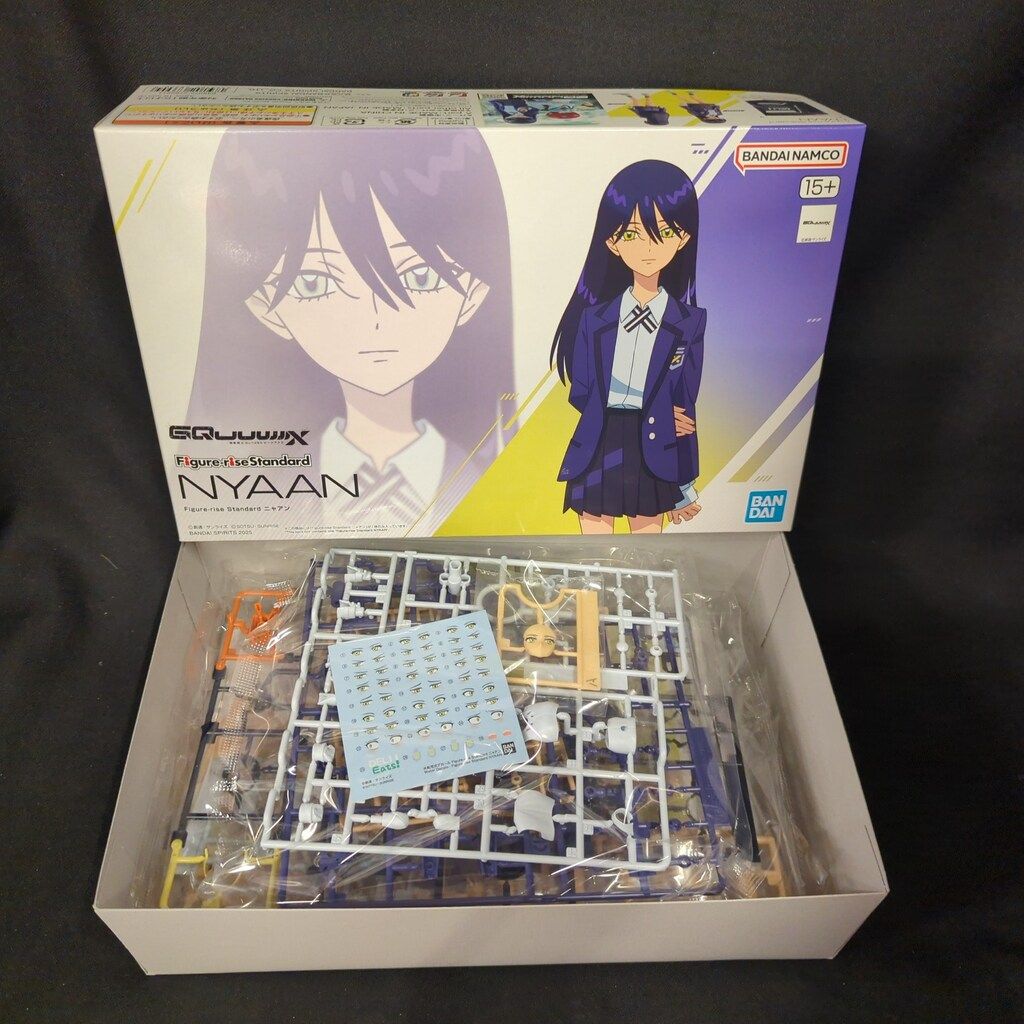 未使用保管品✨九谷焼 泰山窯 4代目 武腰潤 薔薇 色絵 8号皿✨飾皿 大皿 皿 未使用保管品✨九谷焼 泰山窯 4代目 武腰潤 薔薇 色絵 8号皿✨飾皿 大皿 皿