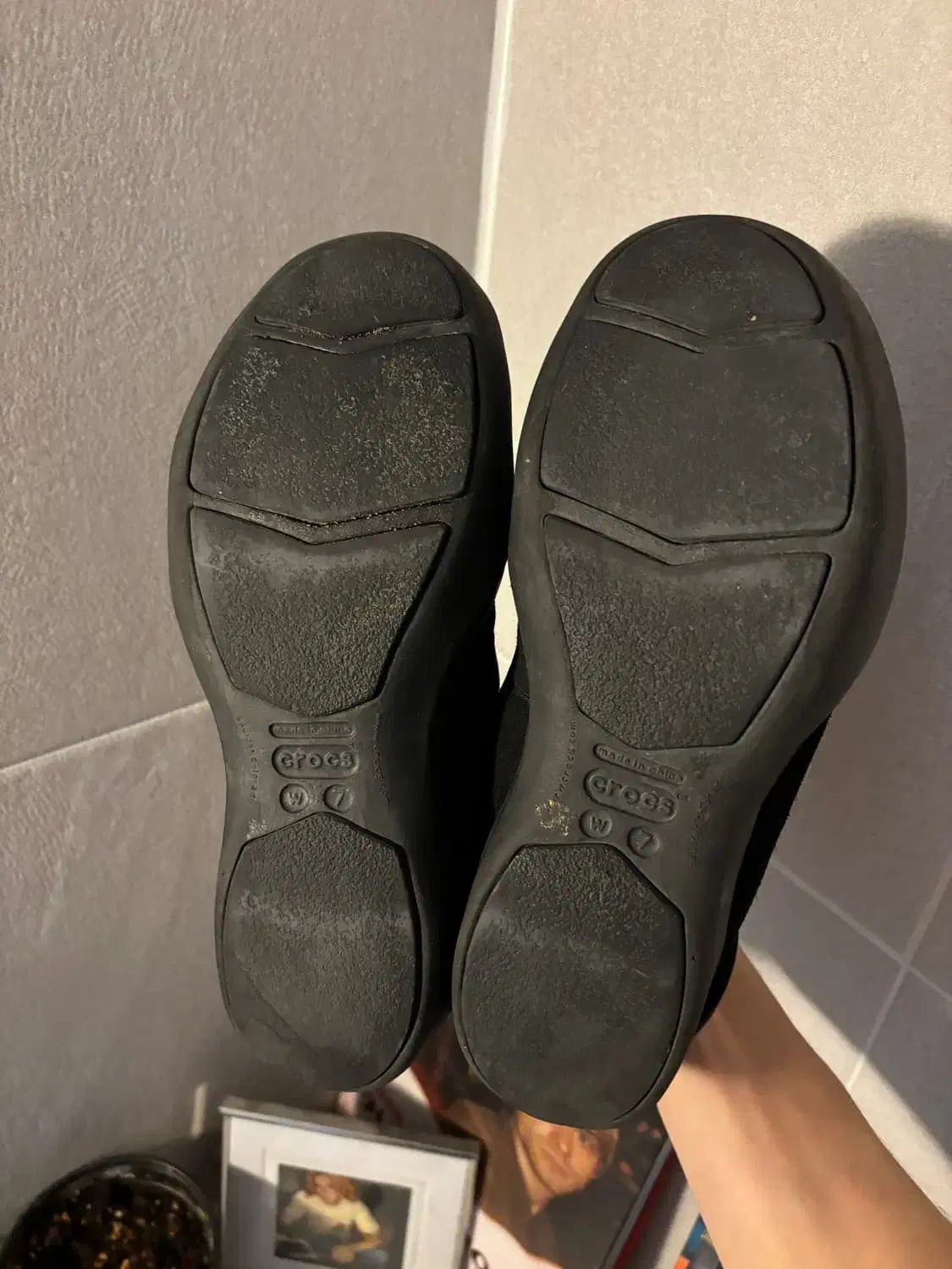 スウェード フラットシューズ