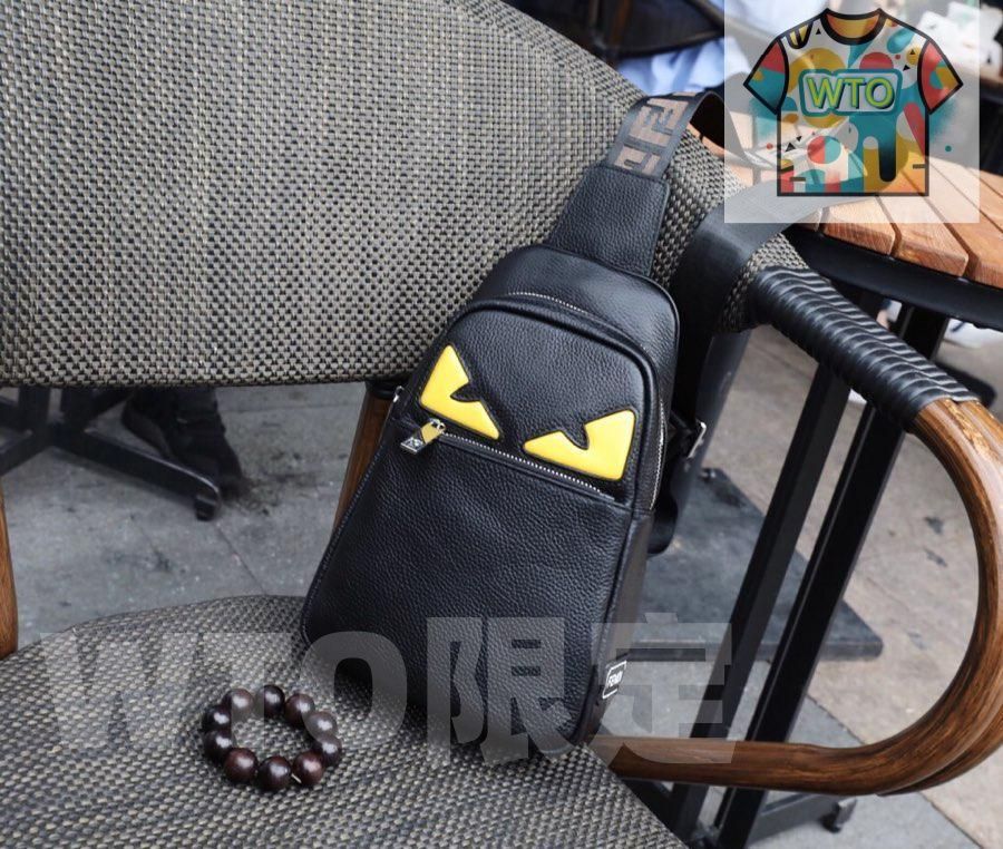 FENDI メンズチェストバッグショルダーバッグクロスボディバッグ| |