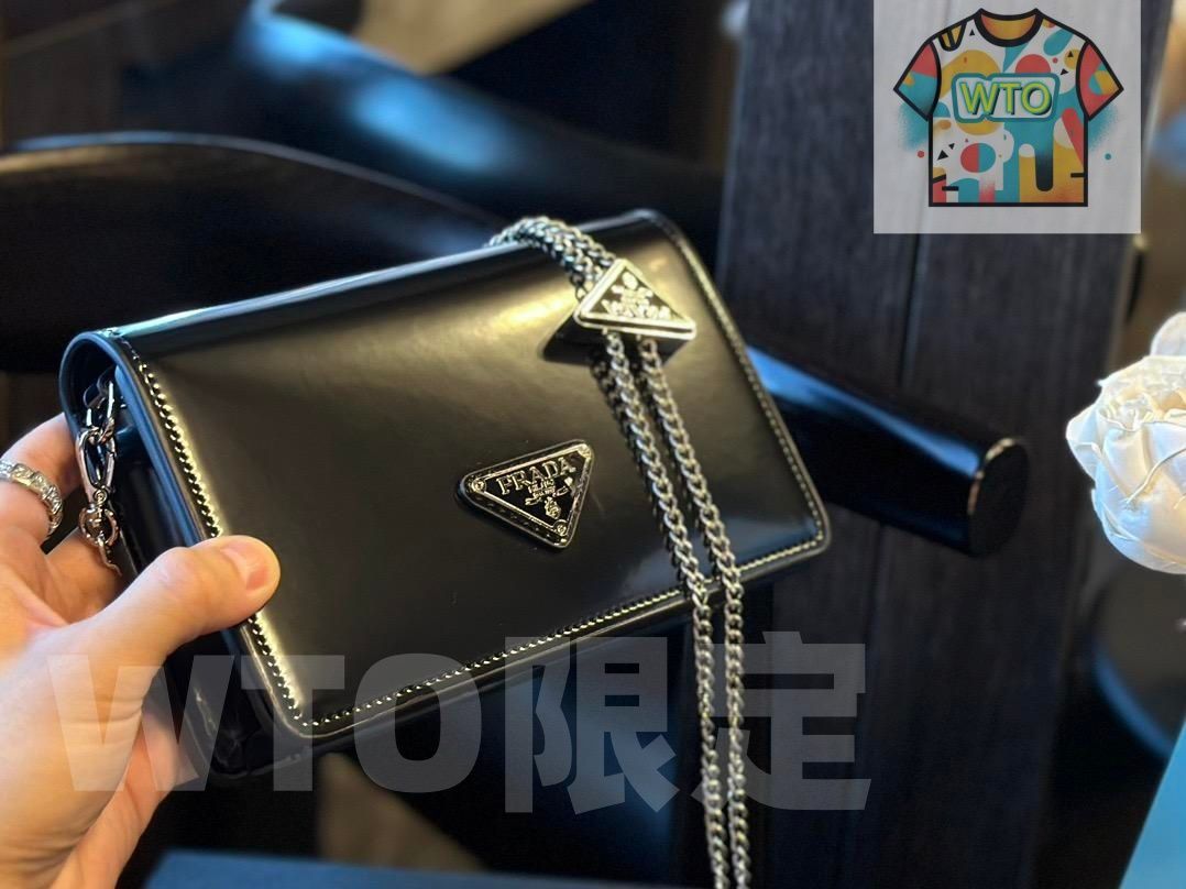  PRADAプラダの超美しいブラックショルダーバッグ｜ ｜ ハンドバッグ バッグ