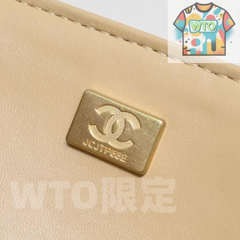 CHANEL ショルダーバッグ サコッシュ| |