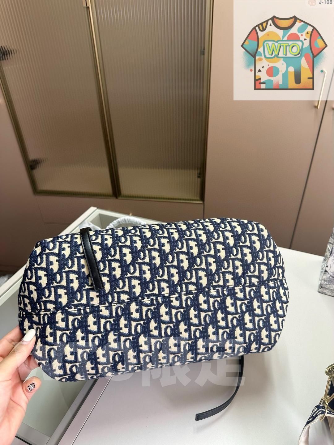 Dior ショルダーバッグ