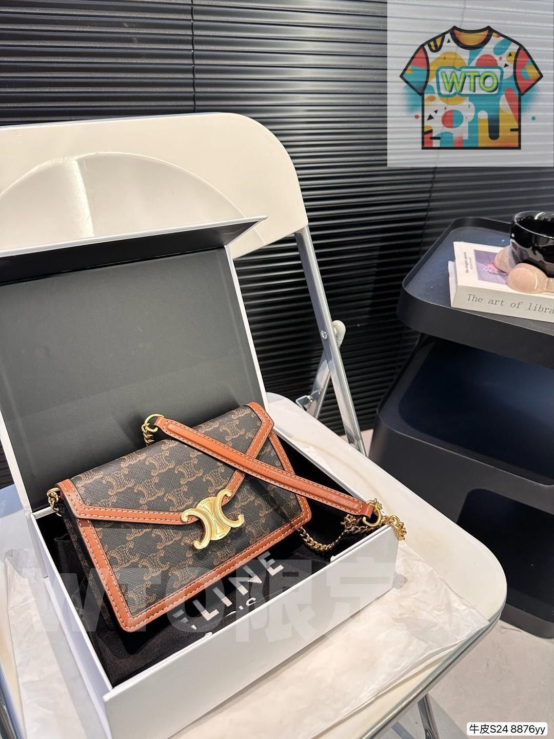 CELINEセリーヌのカジュアルなヴィンテージショルダーバッグ| |