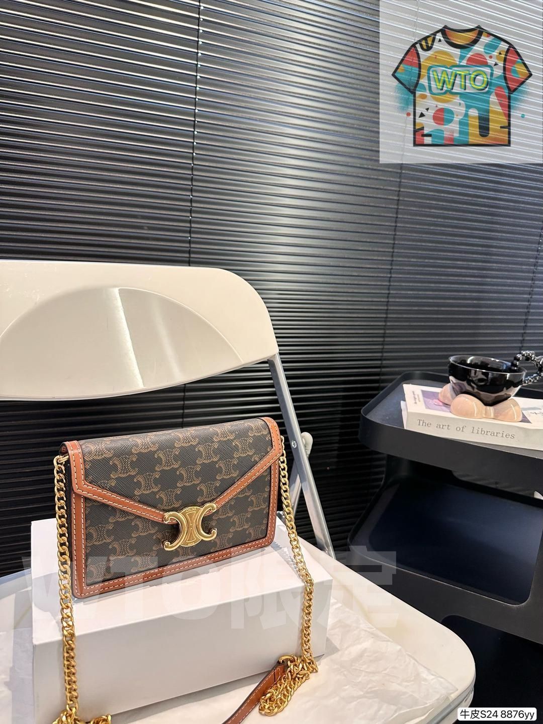 CELINEセリーヌのカジュアルなヴィンテージショルダーバッグ| |