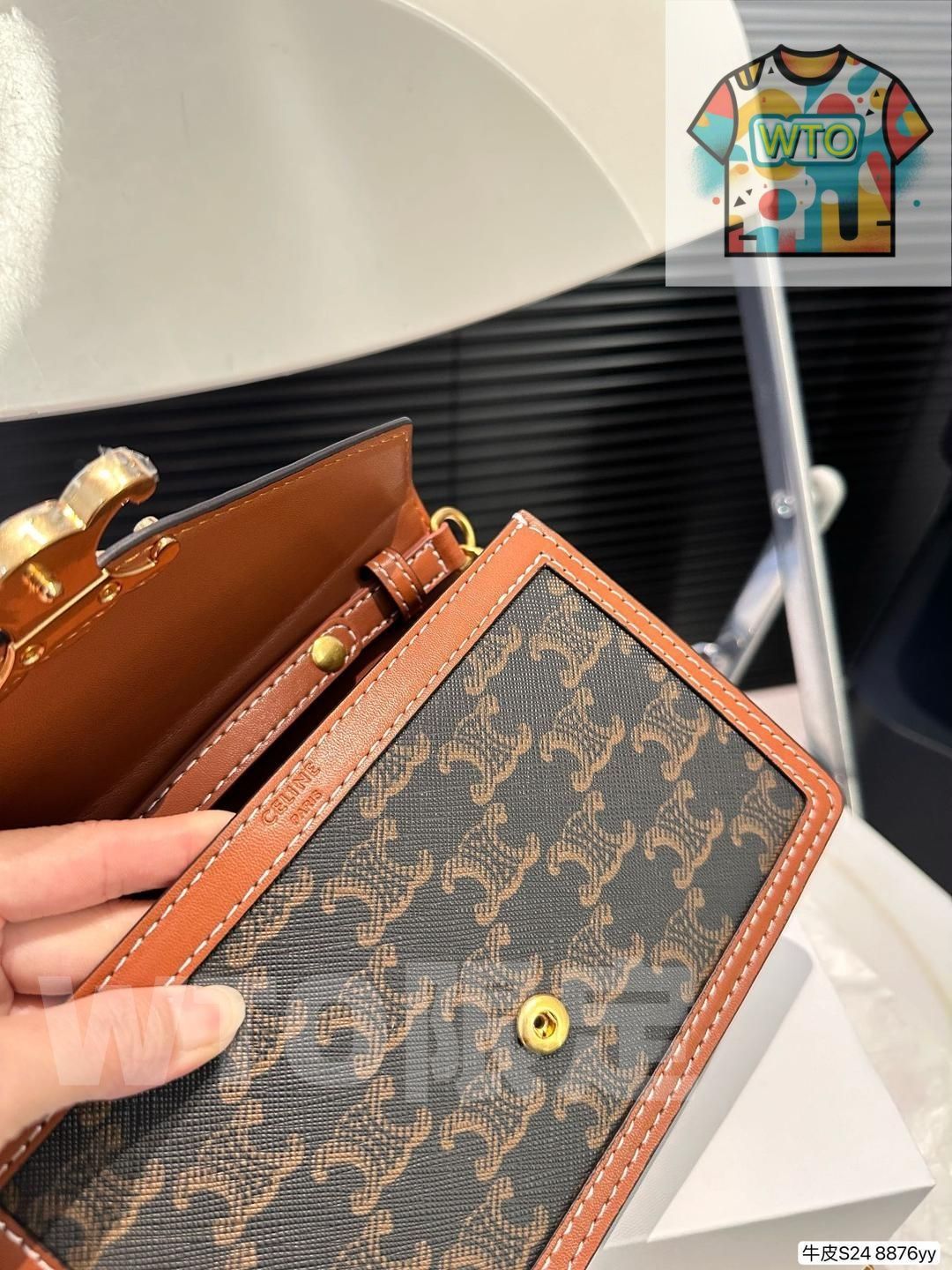 CELINEセリーヌのカジュアルなヴィンテージショルダーバッグ｜ ｜