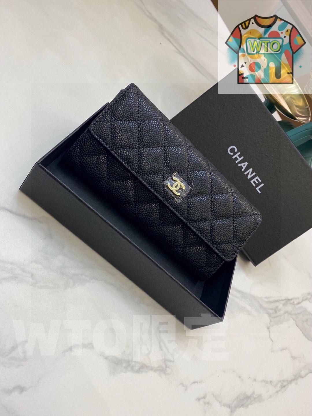 CHANELシャネルのシンプルな女性用ブラック財布｜ ｜