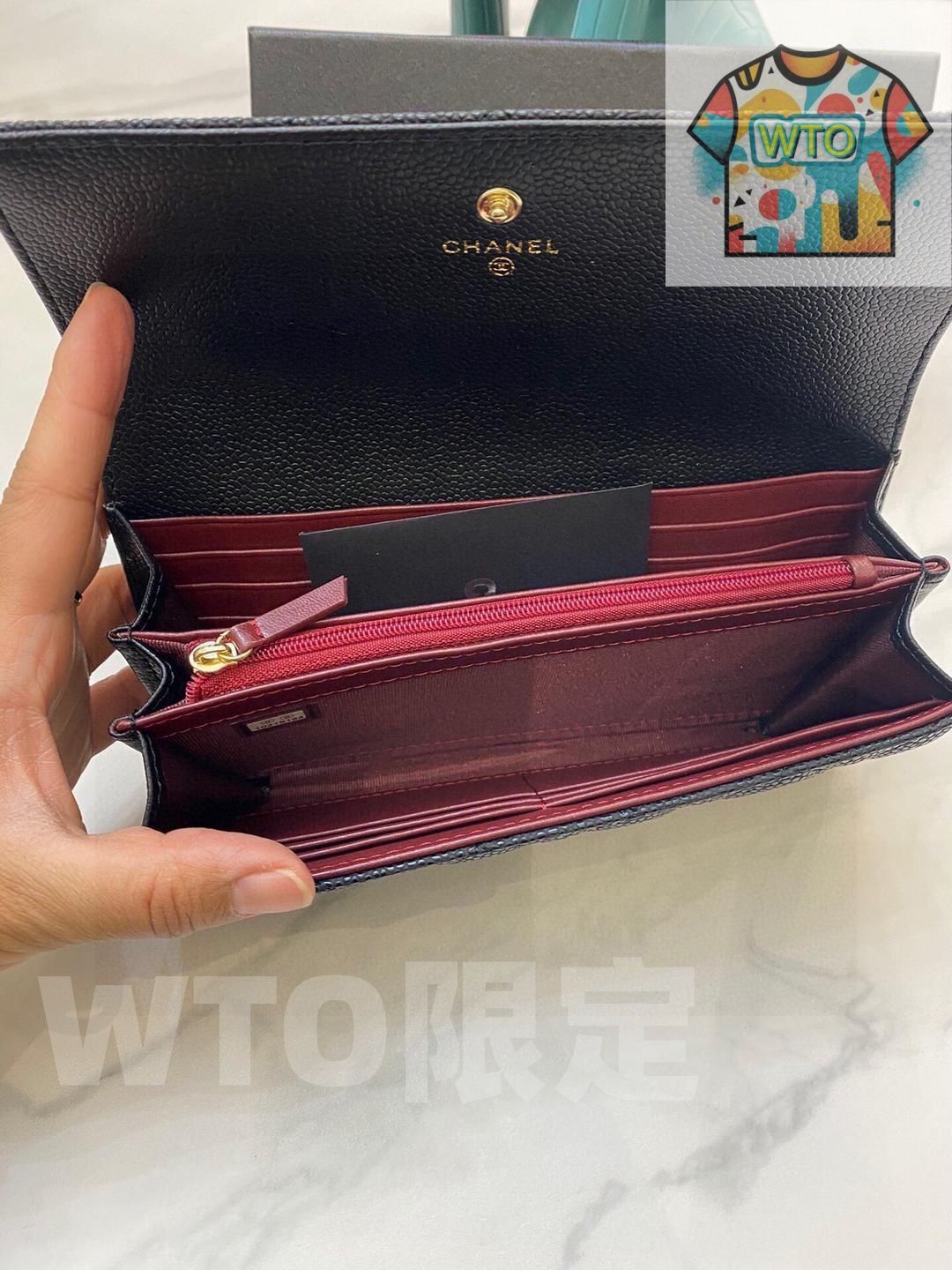 CHANELシャネルのシンプルな女性用ブラック財布｜ ｜