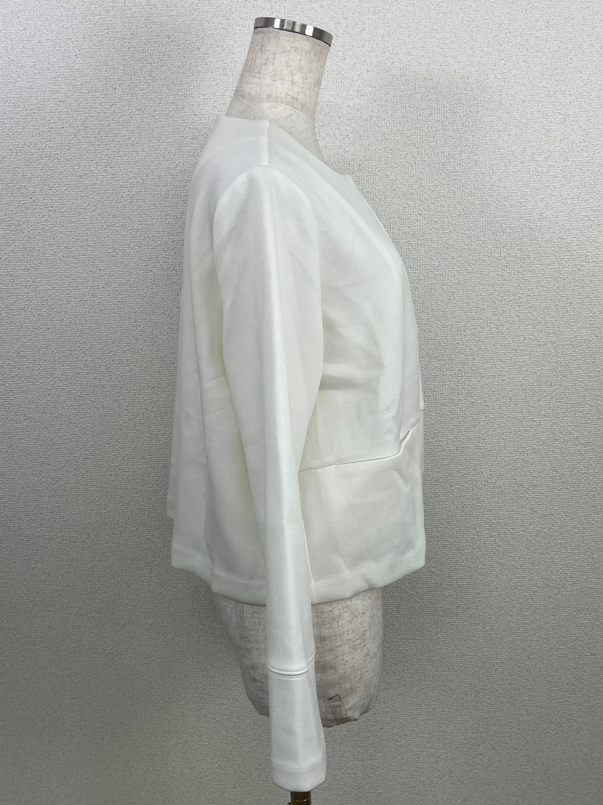 kunnys.＊ノーカラージャケット M ホワイト ポンチ素材 ショート丈