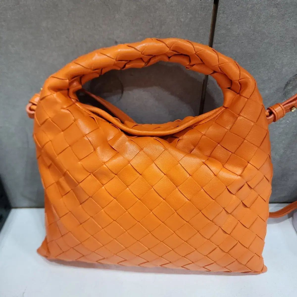 BOTTEGA VENETA ボッテガ ヴェネタ ミニ ホップ トート クロスバック オレンジ 級 鑑定書