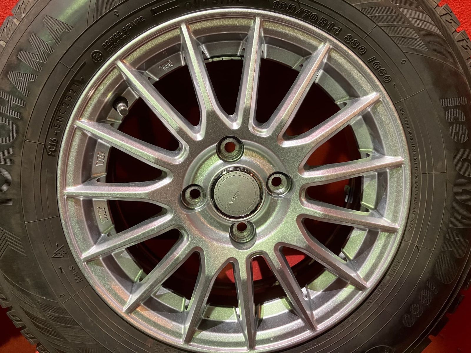 スタッドレスタイヤホイールセット 185 70 R 14 IG 60 x 5 J 38 100 4 H 社外 グラス 4本SET