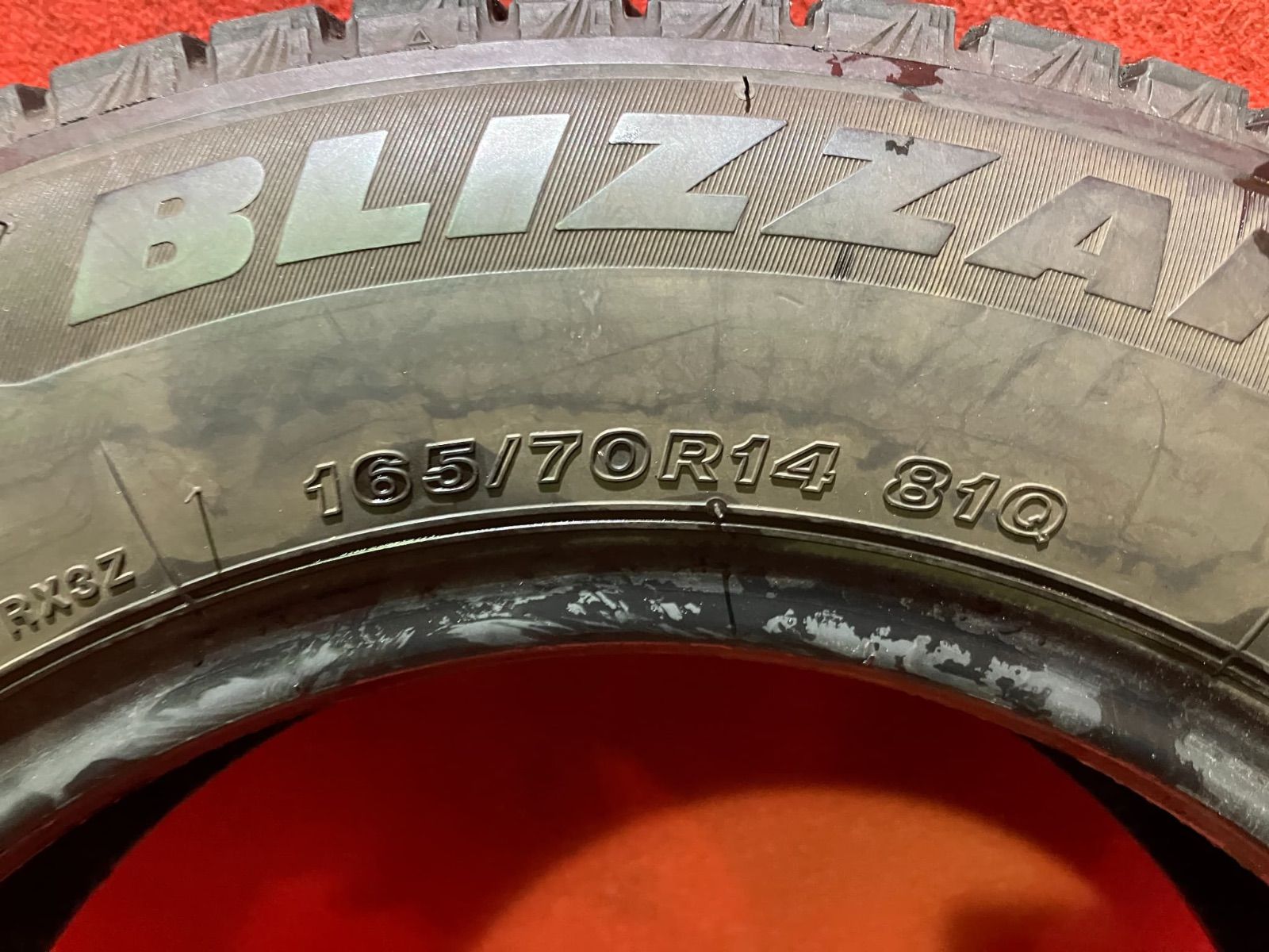 スタッドレスタイヤ