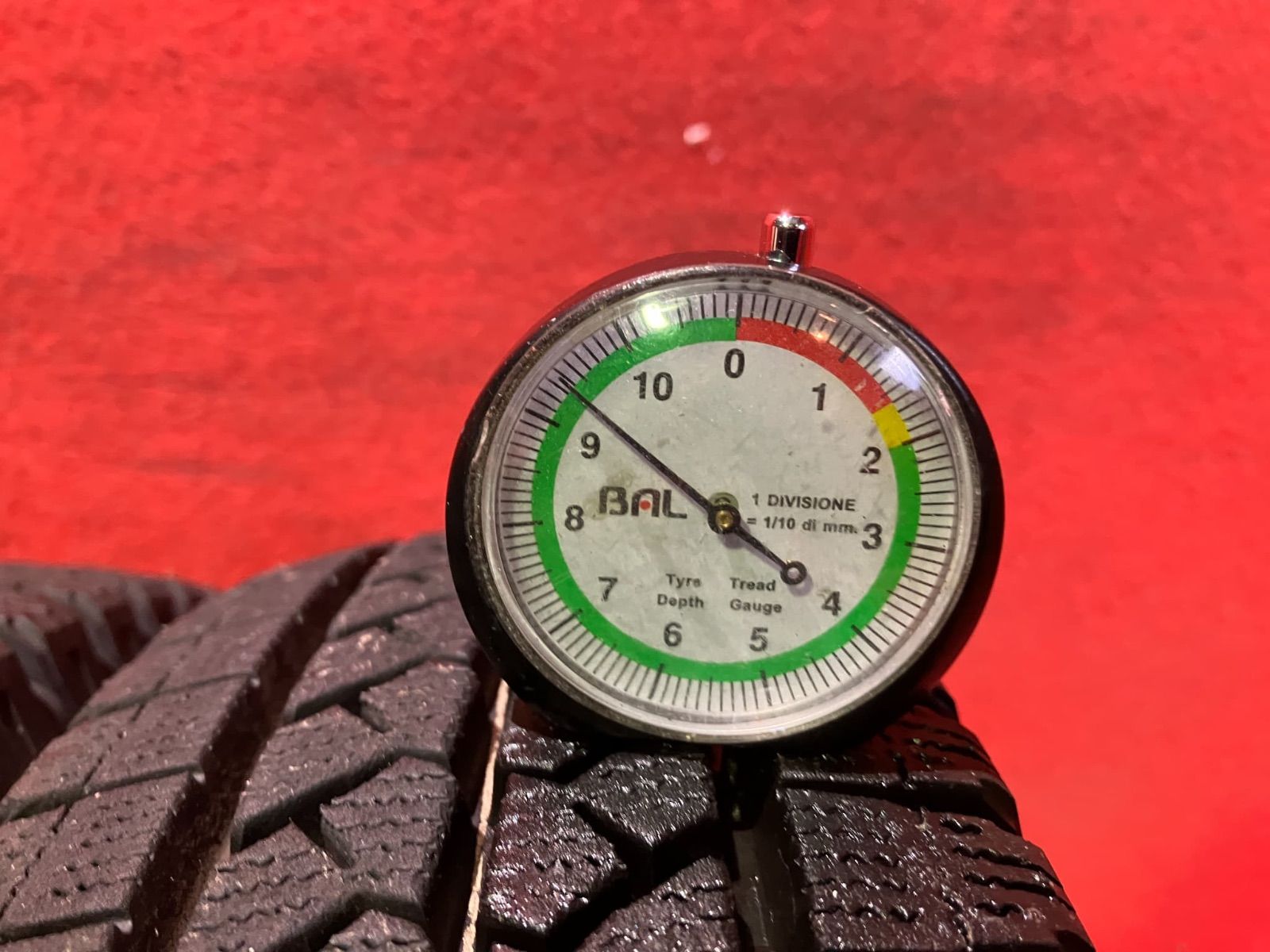 スタッドレスタイヤ 145 R 12 6 P VL 1 4本SET