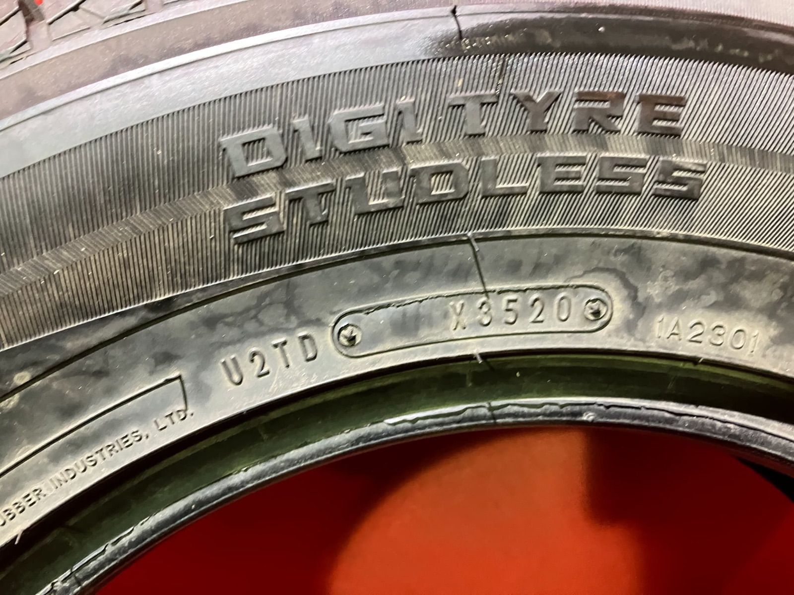 スタッドレスタイヤ 175