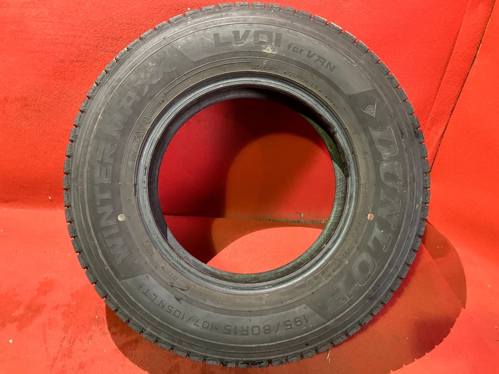 スタッドレスタイヤ 195