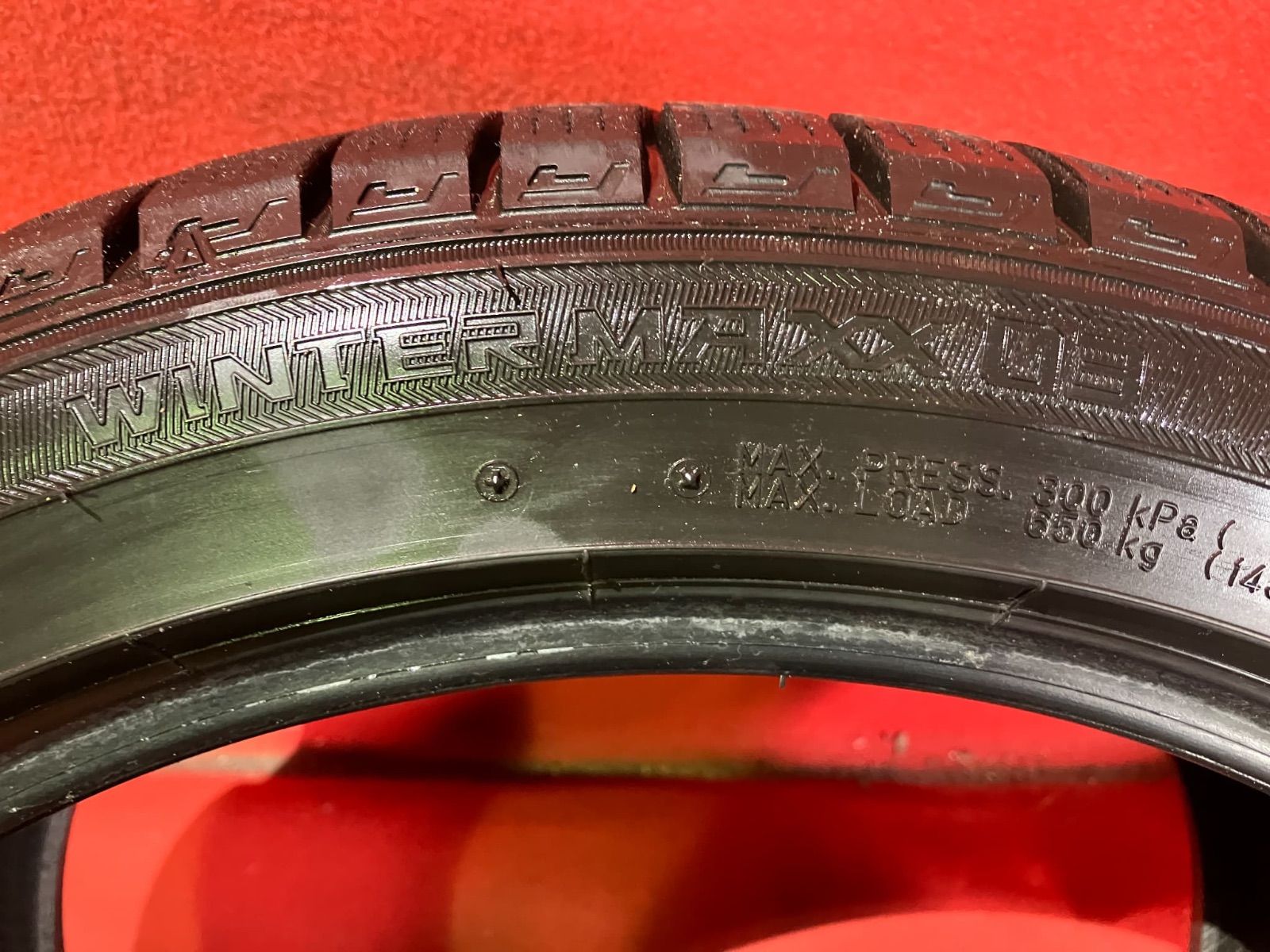  スタッドレスタイヤ 245 40 R 18 DUNLOP WM 03 4本SET 18インチ スタッドレス