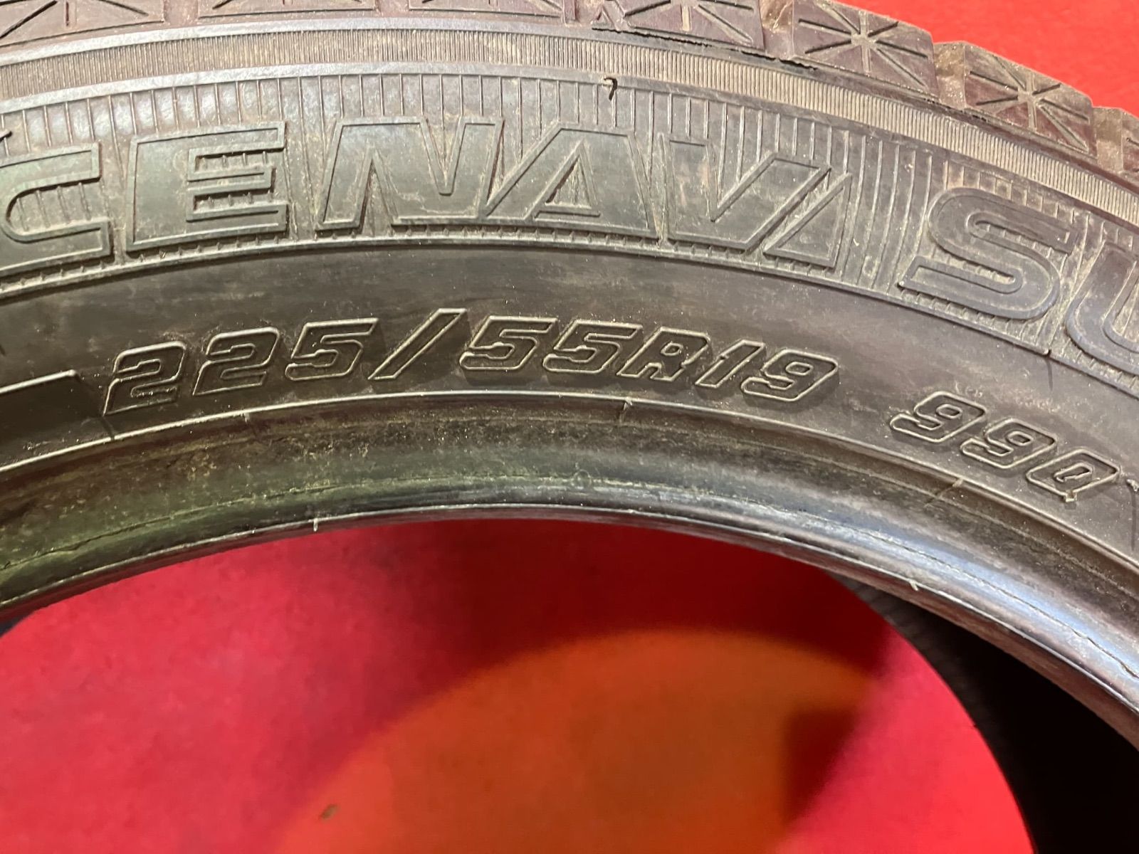 スタッドレスタイヤ